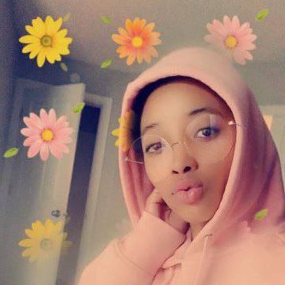 Meet the Posher Other - Meet your Posher, Pamela